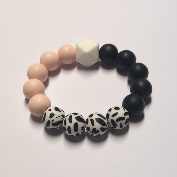 258 Chewbeads Black Animal Print and Pink Beaded Teething‎ Bangle Bracelet - Picture 4 of 4